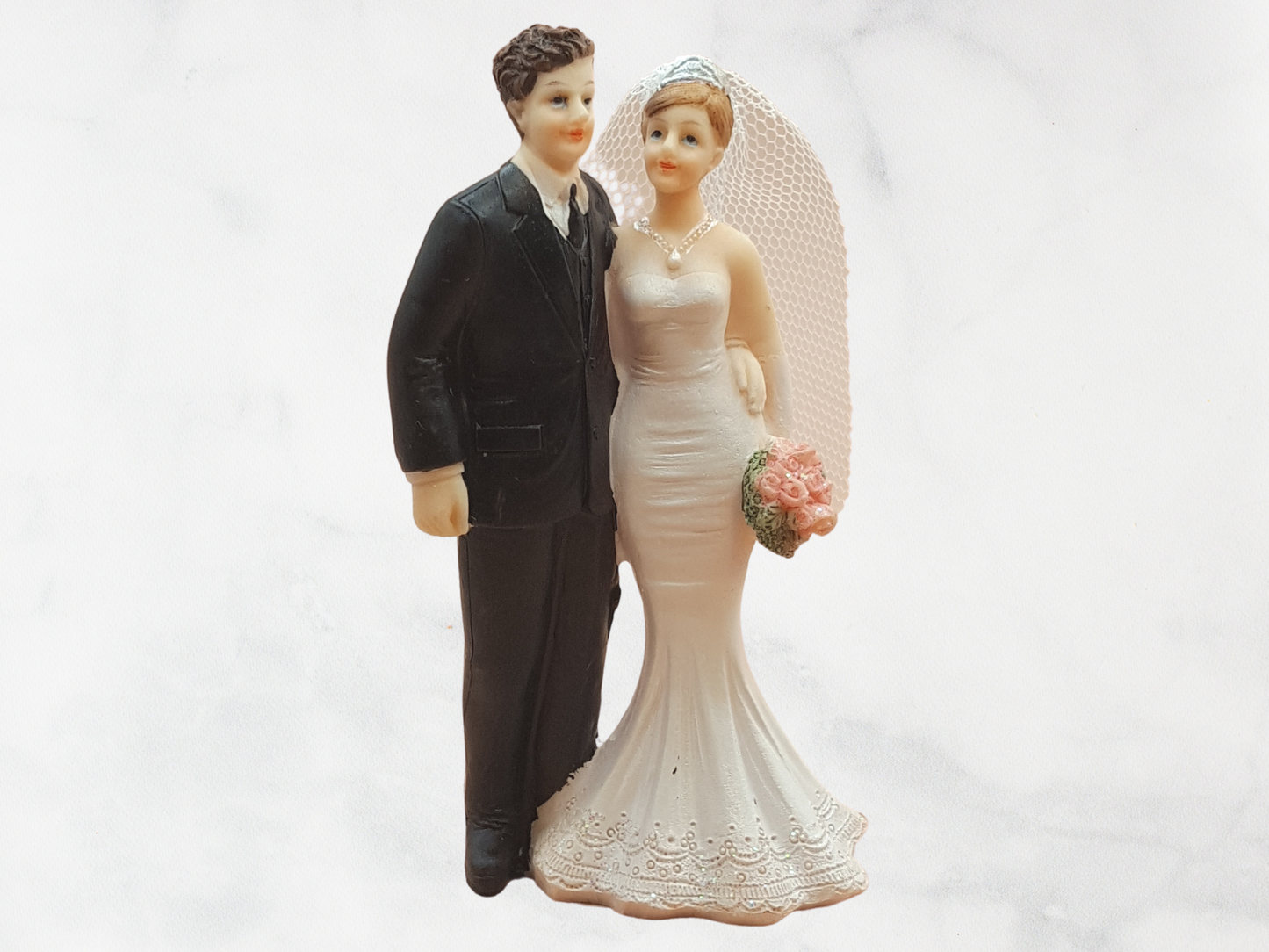 Hochzeitsfigur Brautpaar mit eng anliegendes Kleid | Deko Figur zur Hochzeit als Tortenfigur