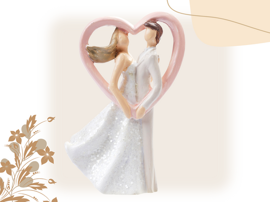 Figur zur Hochzeit Brautpaar im Herz für Hochzeitstorte Deko Tortenfigur