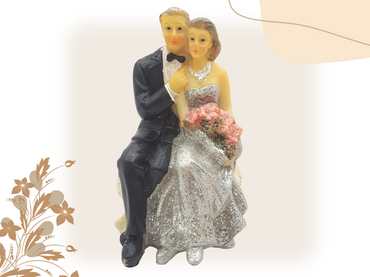 Deko Figur zur Silberhochzeit sitzend