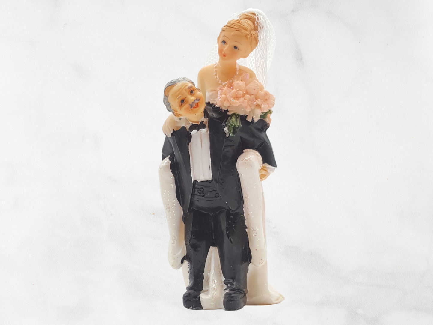 Deko Figur zur Hochzeit Huckepack